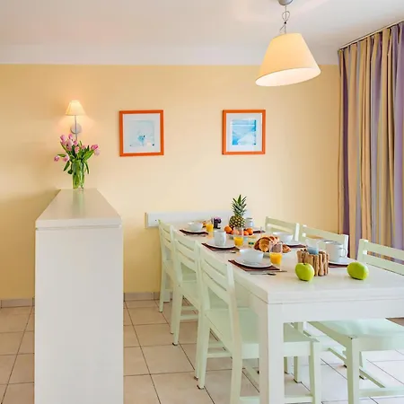 Apartamento Seaside Retreat For Five Guests Les Sables-dʼOlonne